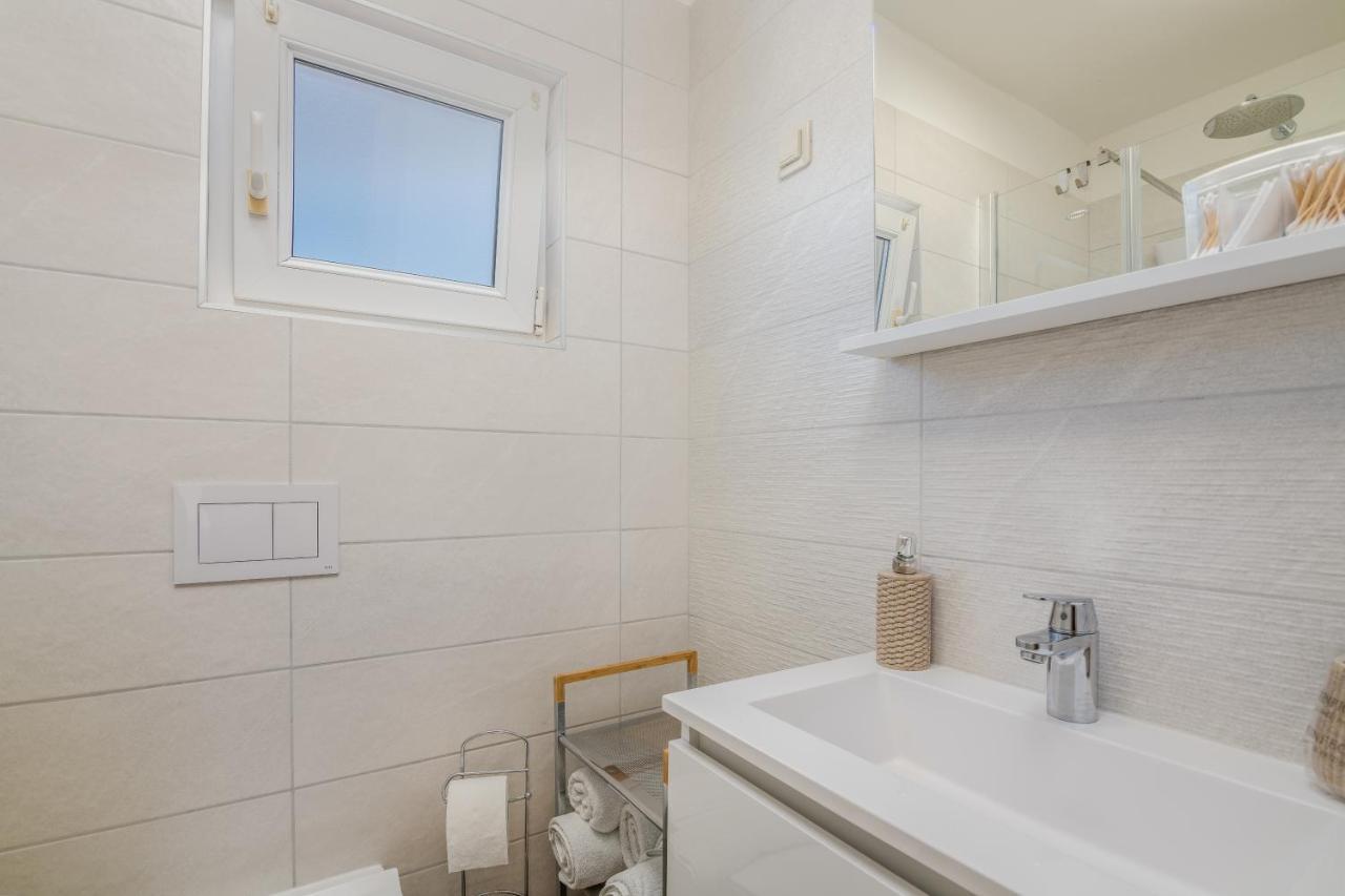 Apartment Stella Di Mare Krk Town Exterior photo